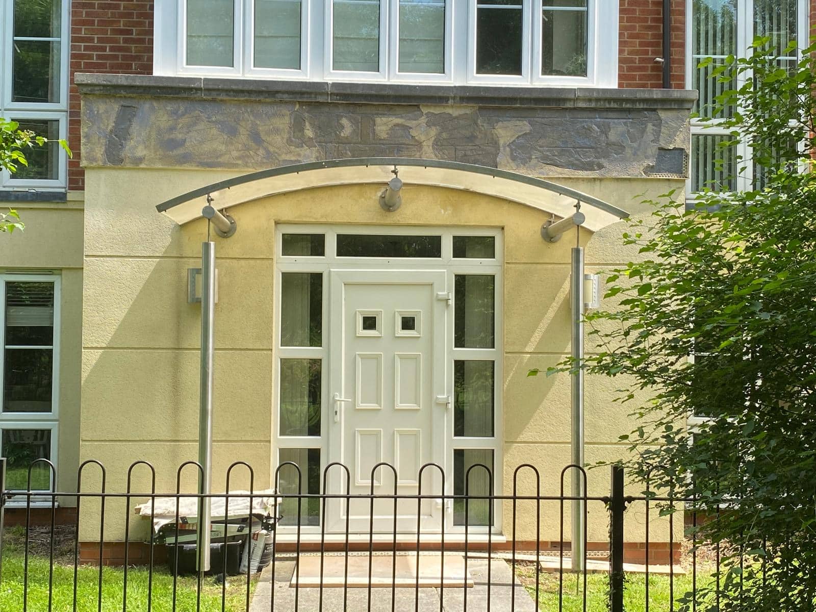 Render Repair Trevelyan Court Windsor 1
