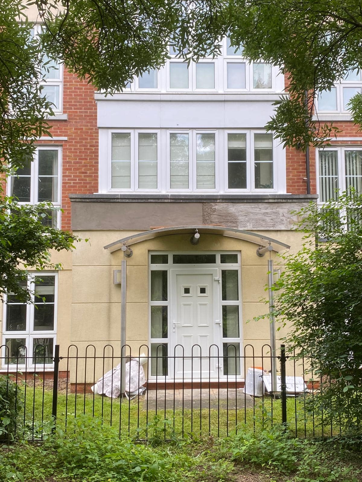 Render Repair Trevelyan Court Windsor 3